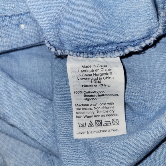 Womans J Crew Mercantile Chambray Button front Shirt Size S - Picture 7 of 8